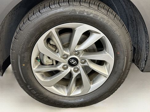 Used 2018 Hyundai Tucson SE AWD/4WD image 34