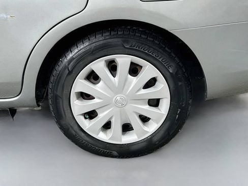 Used 2013 Nissan Versa SV FWD image 7