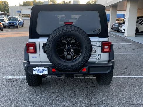 Used 2024 Jeep Wrangler Unlimited Sport AWD/4WD image 6