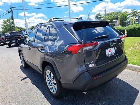 Used 2020 Toyota RAV4 XLE Premium AWD/4WD image 11