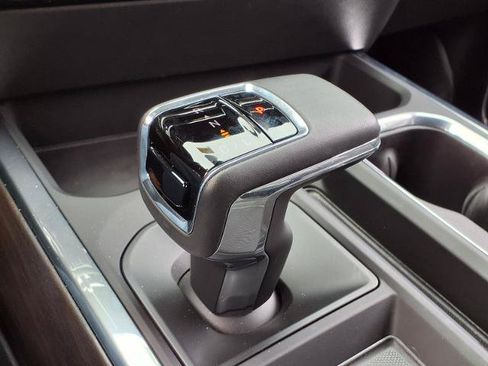 Used 2025 GMC Sierra 1500 SLT w/ SLT Premium Plus Package AWD/4WD image 13