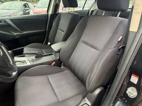 Used 2010 MAZDA MAZDA3 i Touring FWD image 13