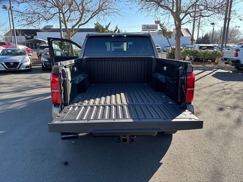 Used 2024 Toyota Tacoma TRD Sport image 25