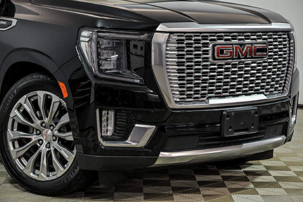 Used 2017 GMC Yukon XL Denali w/ Open Road Package AWD/4WD image 2
