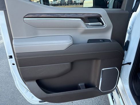 Certified 2024 GMC Sierra 1500 SLT w/ SLT Premium Plus Package image 43