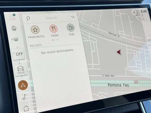 Used 2025 Land Rover Range Rover Velar Dynamic SE image 22