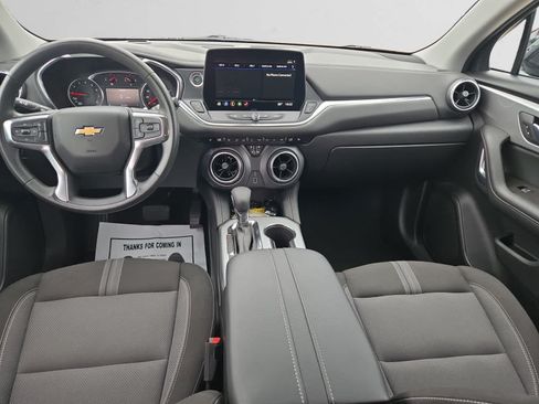 Used 2025 Chevrolet Blazer LT FWD image 10