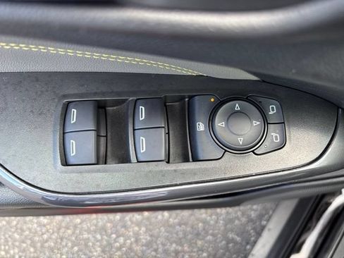 Used 2025 Chevrolet Trax ACTIV w/ Driver Confidence Package FWD image 11
