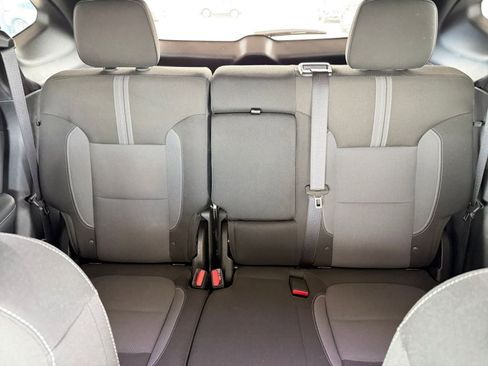 Used 2025 Chevrolet Blazer LT FWD image 39