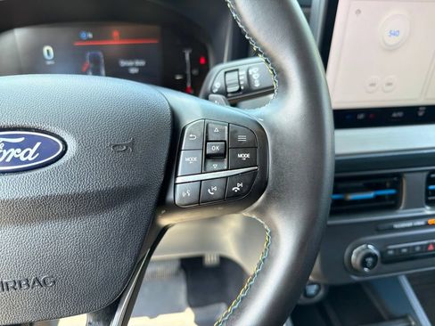 Used 2025 Ford Maverick Lobo AWD/4WD image 18