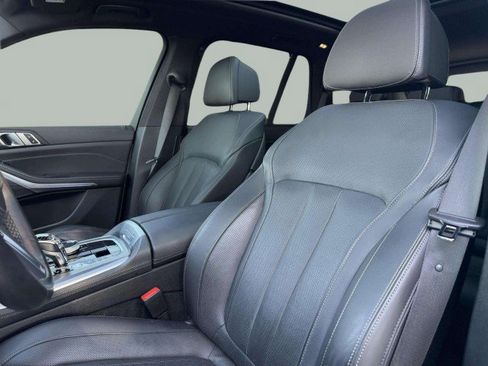Used 2022 BMW X5 xDrive40i w/ M Sport Package AWD/4WD image 21