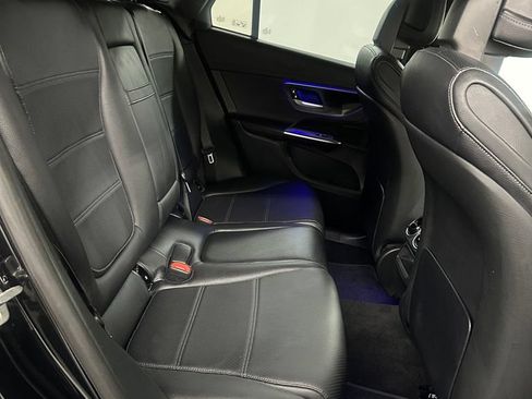 Used 2025 Mercedes-Benz GLC 350e 4MATIC image 28