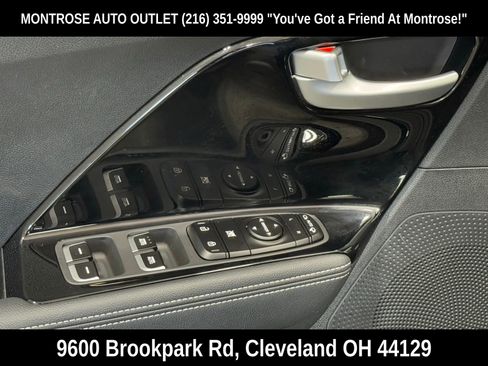 Used 2022 Kia Niro EX w/ Cold Weather Package image 12