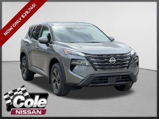 New 2026 Nissan Rogue SV w/ Cold Weather Package 360° Tour