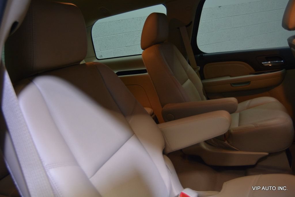 Used 2013 GMC Yukon Denali AWD/4WD image 36