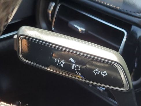 Used 2022 Lincoln Nautilus Reserve AWD/4WD image 16