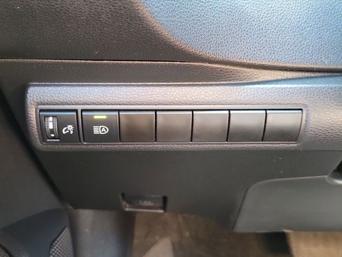 Used 2022 Toyota Corolla LE FWD image 29