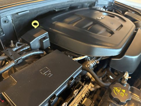 Used 2017 Jeep Grand Cherokee Altitude image 34