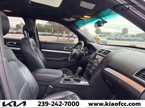 Used 2016 Ford Explorer XLT w/ Equipment Group 202A image 14