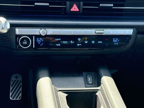 Used 2023 Hyundai Ioniq 6 Limited RWD image 16