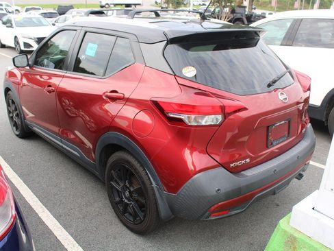 Used 2020 Nissan Kicks SR w/ Exterior Package FWD image 7