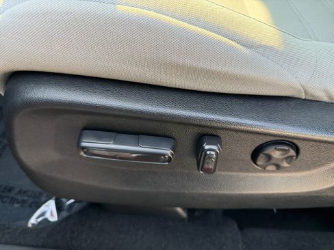 Used 2020 Honda CR-V EX image 26