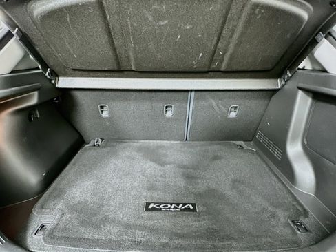 Used 2023 Hyundai Kona Limited FWD image 27
