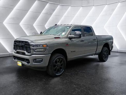 New 2026 RAM 3500 Big Horn AWD/4WD image 18