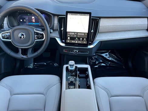 New 2026 Volvo XC90 B6 Plus image 11