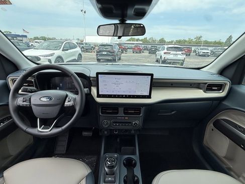 New 2025 Ford Maverick Lariat image 15