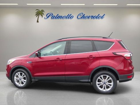 Used 2018 Ford Escape SE w/ SE Sync 3 Package FWD image 5