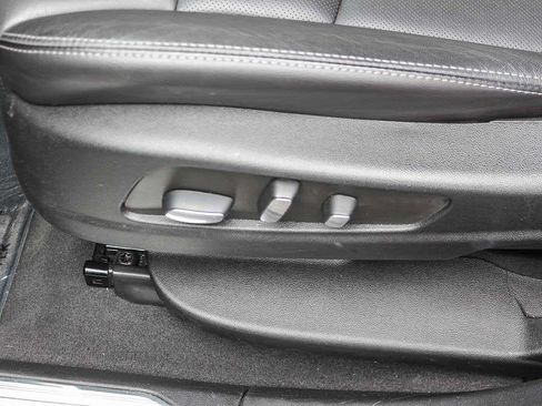 Used 2024 Cadillac XT5 Premium Luxury FWD image 21