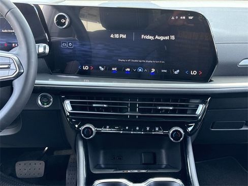 New 2026 Chevrolet Traverse LT w/ Driver Confidence Package image 15