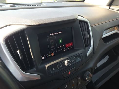 Used 2020 GMC Terrain SLE FWD image 14