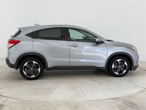 Used 2018 Honda HR-V EX image 8