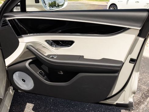 New 2026 Bentley Flying Spur Plug-In Hybrid AWD/4WD image 73