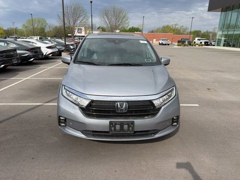 Used 2021 Honda Odyssey Touring image 4