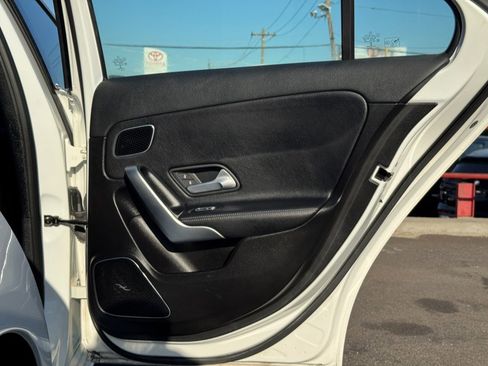 Used 2019 Mercedes-Benz A 220 4MATIC image 31
