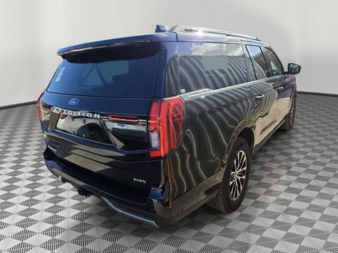 Used 2025 Ford Expedition Max Platinum AWD/4WD image 4