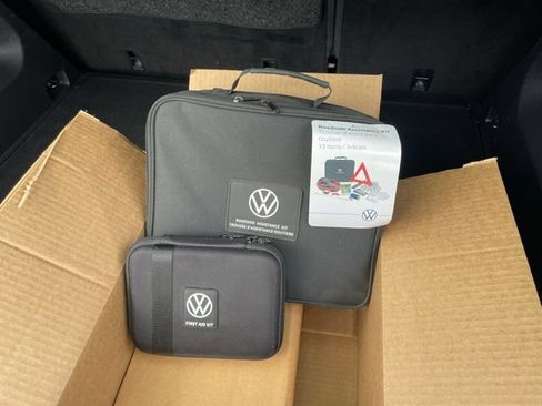 Used 2020 Volkswagen Atlas Cross Sport SE AWD/4WD image 22