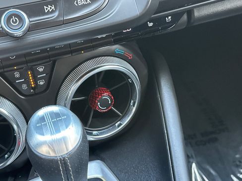 Used 2016 Chevrolet Camaro SS RWD image 29