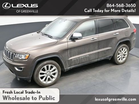 Used 2017 Jeep Grand Cherokee Limited image 24