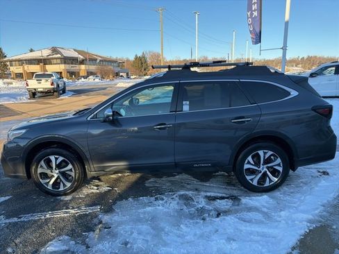 Used 2020 Subaru Outback Touring w/ Popular Package #2 image 4