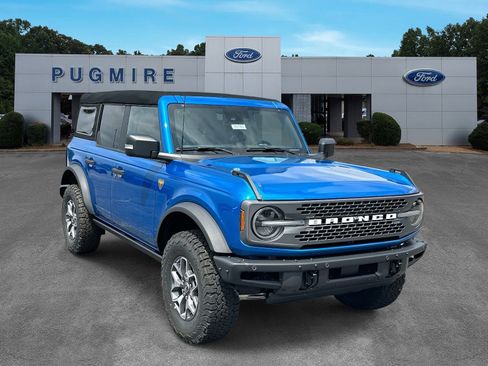 Used 2024 Ford Bronco Badlands image 41