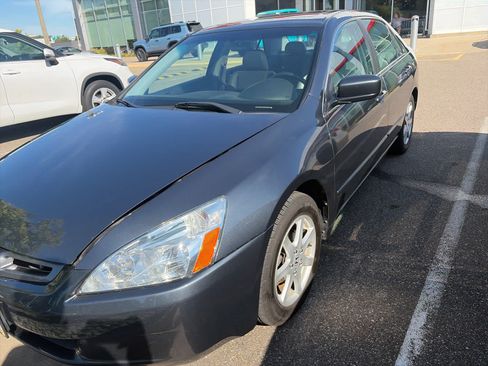 Used 2004 Honda Accord EX image 3