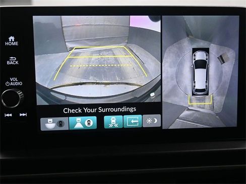 Used 2023 Honda Pilot Elite image 35