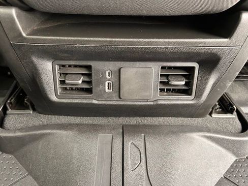 Used 2025 Chevrolet Silverado 1500 Custom image 43