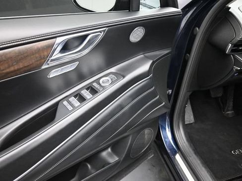 Used 2024 Genesis GV80 2.5T AWD/4WD image 14