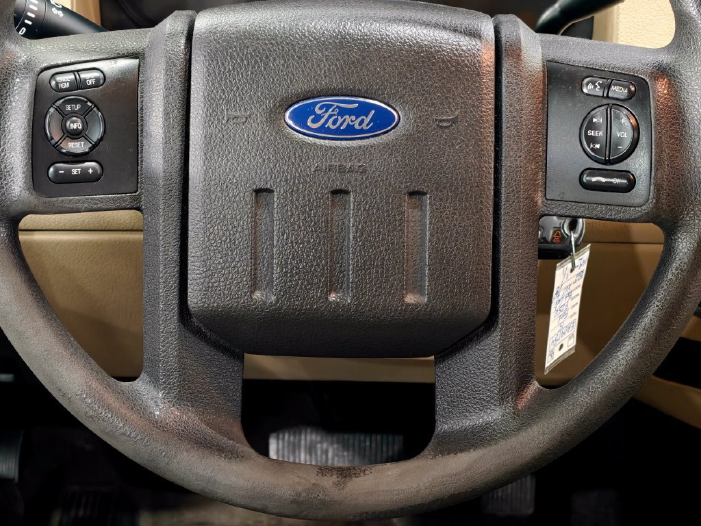 Used 2015 Ford F250 XLT w/ XLT Interior Package AWD/4WD image 5