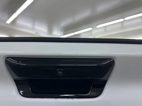 New 2026 RAM 1500 4x4 Crew Cab image 14